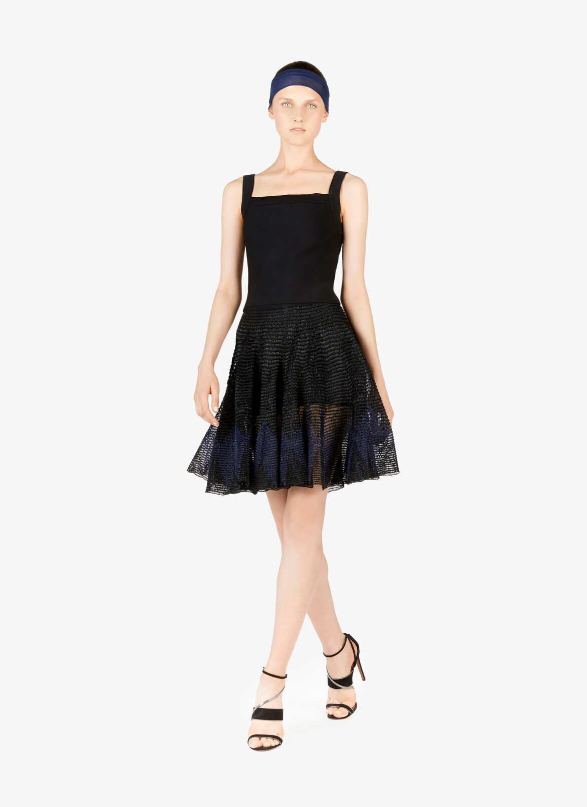 Sleeveless Square-Neck Top ALAÏA BLACK SLEEVELESS SQUARE-NECK TOP